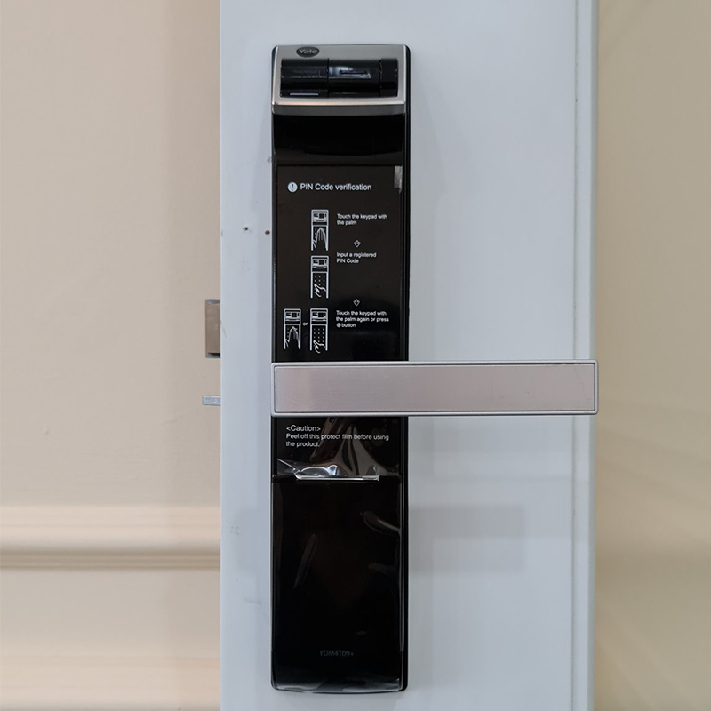 khoa-vân-tay-yale-4109+-thực-tế