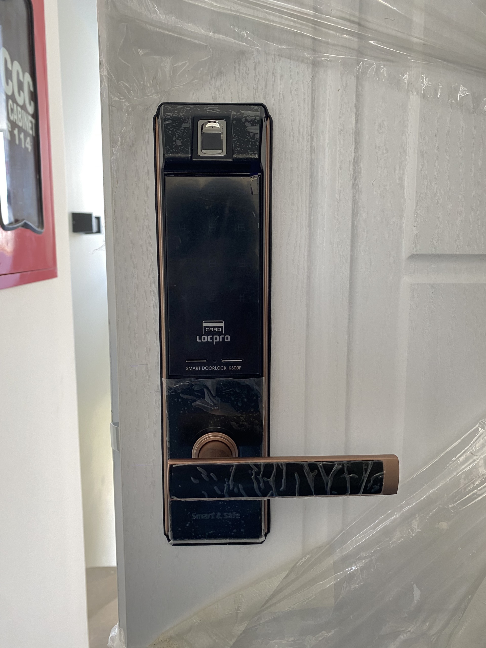 khoa van tay Locpro K300F