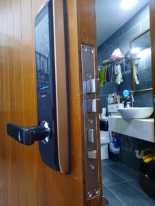 khoa Winlock STV 7700K(2)