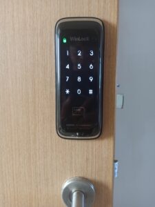 lắp đặt khóa ST100