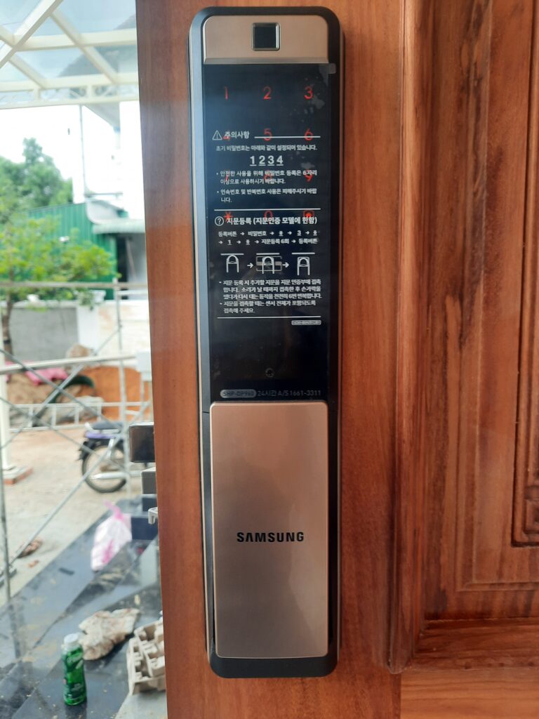 lắp đặt khóa Samsung 609