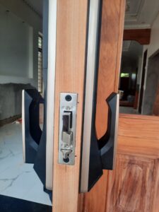 Khóa cửa gỗ Samsung SHP DP609