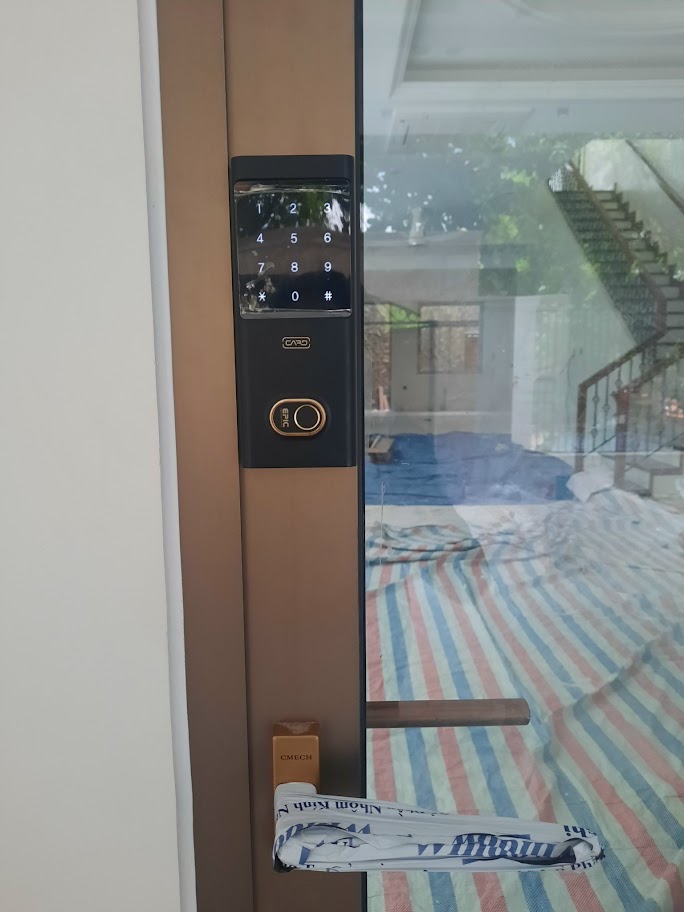 Khóa vân tay Epic ES-F501H