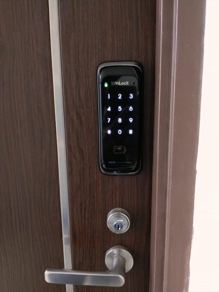 Khóa winlock st100