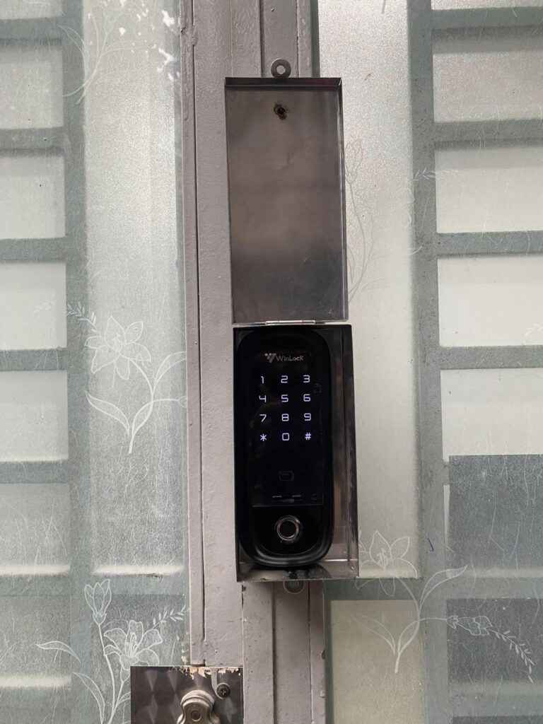 mặt trước khóa winlock