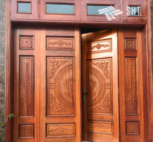 lắp đặt khóa điện tử của nhôm cho cửa gỗ