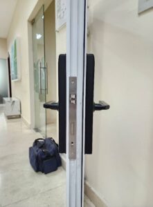 Khóa winlock cửa nhôm