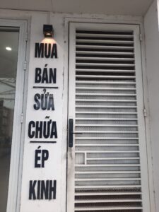 lắp đặt khóa cửa sắt