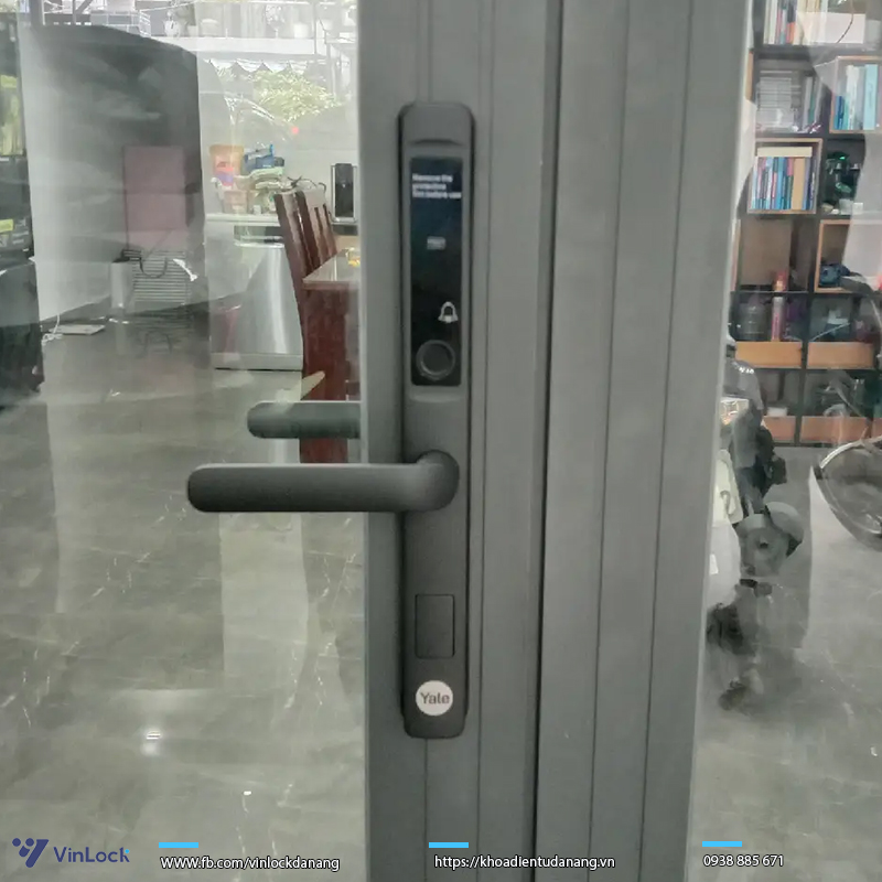 KHÓA CỬA NHÔM YALE YDMA 100NP