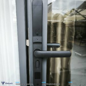 KHÓA CỬA NHÔM YALE YDMA 100NP