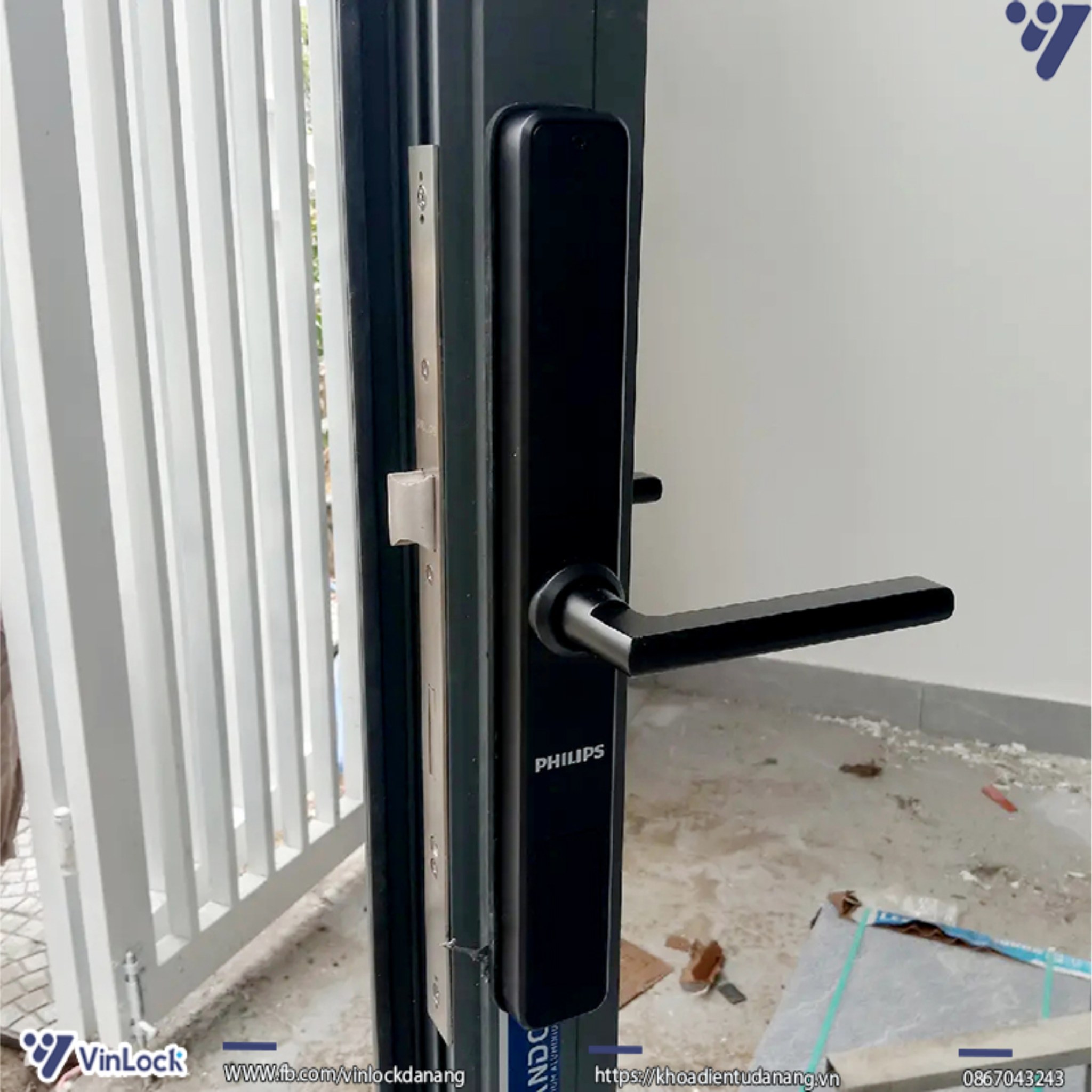 Lắp đặt khóa thông minh Philips DDL608
