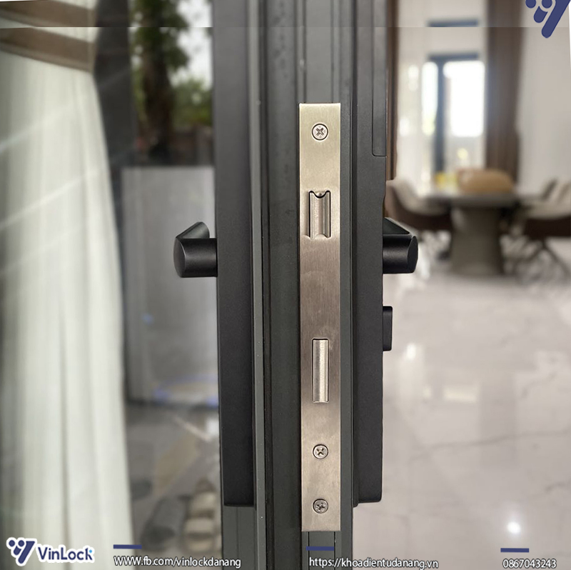 Hình ảnh thi công thực tế - phần ruột khóa