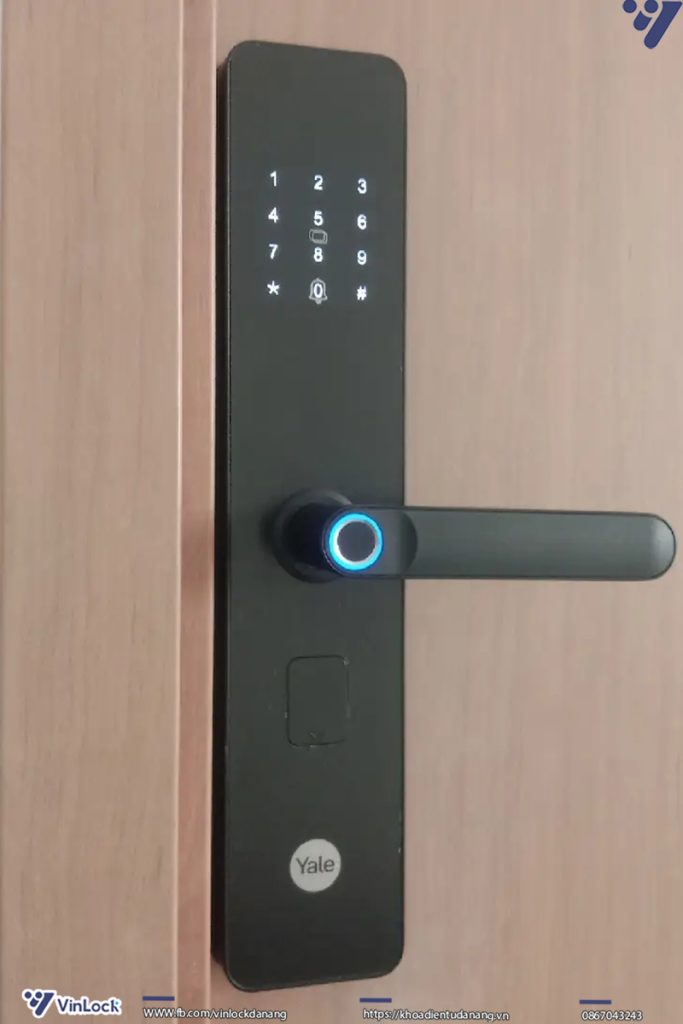 Khóa vân tay Yale YDME 100 NxT - hình ảnh thi công thực tế tại nhà khách hàng