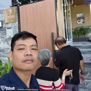 Khóa điện tử cho người lớn tuổi