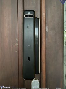 Khóa thông minh nhận diện khuôn mặt Yale Luna Pro+