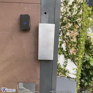 hộp bảo vệ mặt trong khóa khi lắp lên cửa