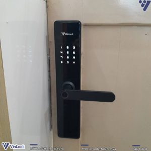 Mặt ngoài khóa Winlock XT-S01 khi Nâng cấp khóa cơ cũ thành khóa thông minh