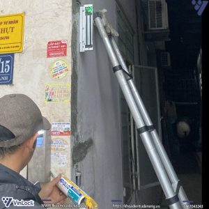 Khóa Điện Từ lắp đặt tại nhà khách