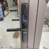 Khóa vân tay Philips DDL608-5HWS lắp đặt tại nhà khách