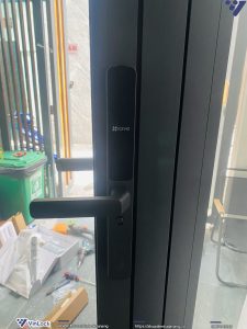 Mặt trong khóa Khóa EZVIZ DL06