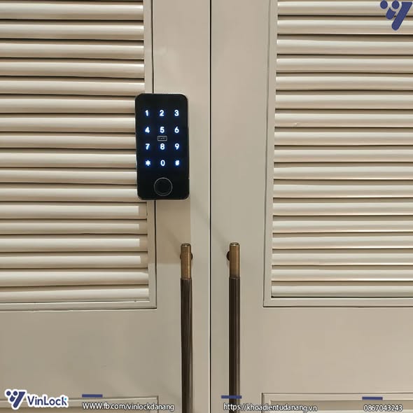 Khóa tủ đồ thông minh GN18