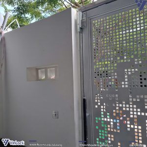Nút exit đặt bên trong nhà